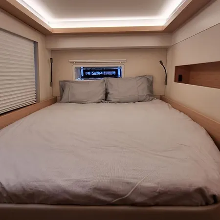 Hotel en barco Elegant Yacht Cascaes