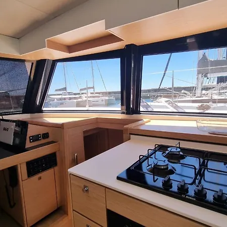 Elegant Yacht * Κασκαΐς